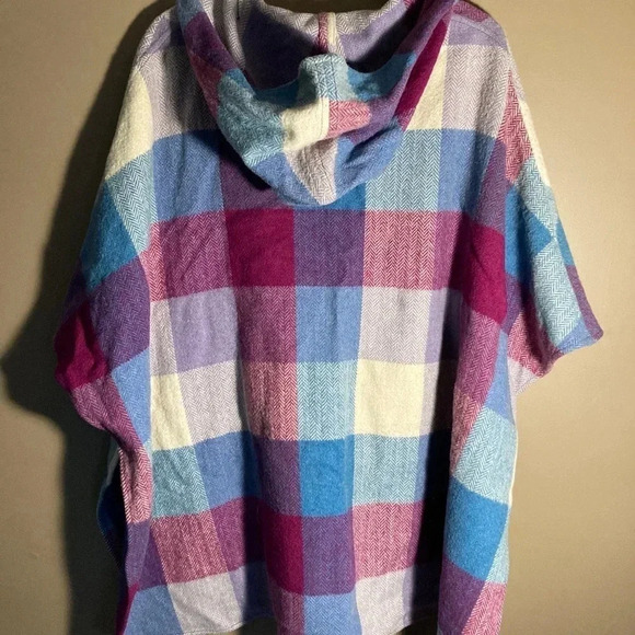 Vintage wool cape poncho  pink blue purple plaid - Picture 6 of 6